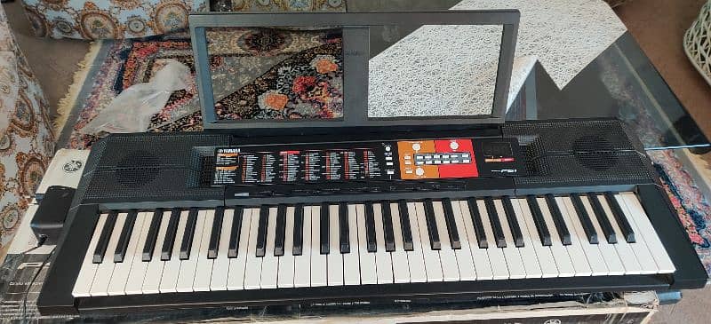 Yamaha PSR-F51 Portable Digital Keyboard 0