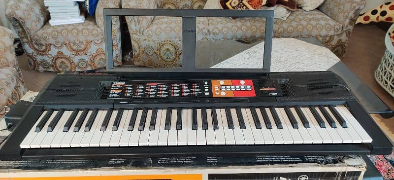 Yamaha PSR-F51 Portable Digital Keyboard 1