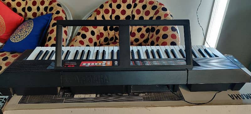 Yamaha PSR-F51 Portable Digital Keyboard 2