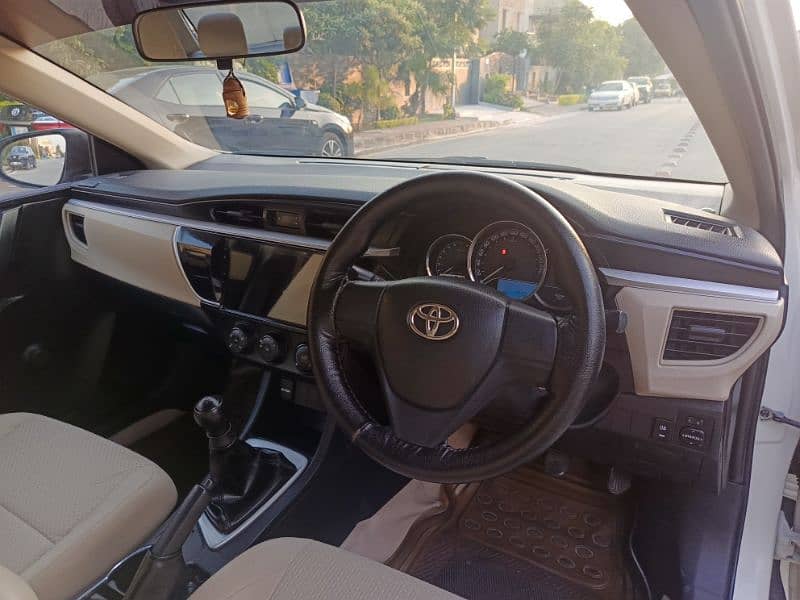 Toyota Corolla XLI 2017 13