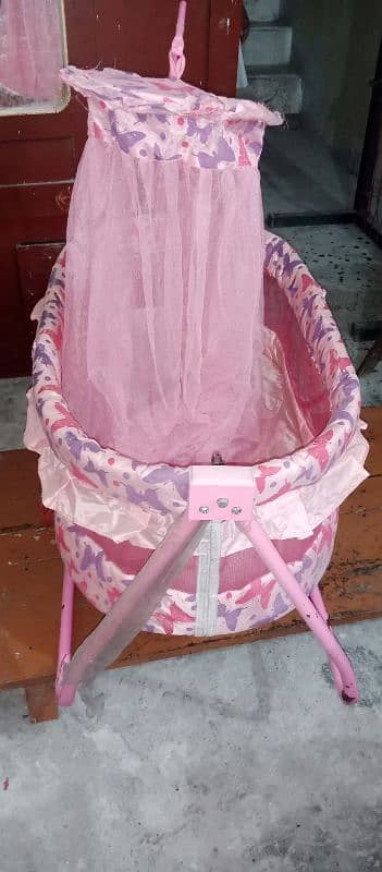 Baby Cot/Swing 1