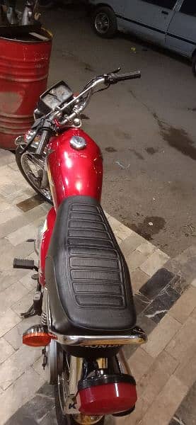 Honda 125 Karachi numbar 2