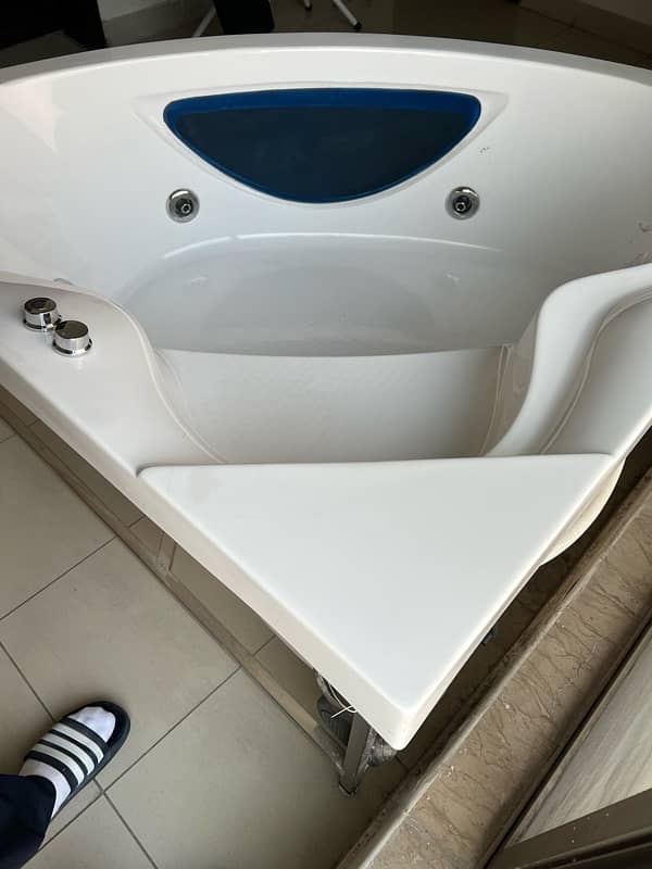 Brand New Jacuzzi (Bath Tub) 9