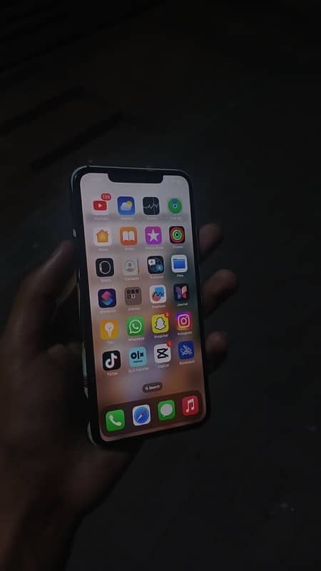 iPhone 11 Pro Max 512 factory unlocked 1