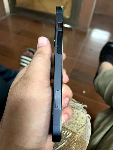 Iphone 13 JV 128gb Black 4