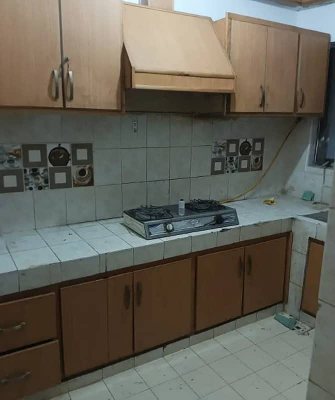 G-11/3 FGEHA D-Type 2nd Floor Flat For Sale 9