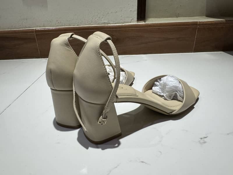 Aldo original sandals 4