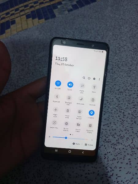 Samsung Galaxy A7 2018 8