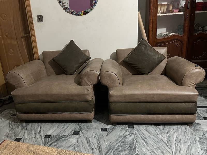 5 seater leather sofa for drawing room 3