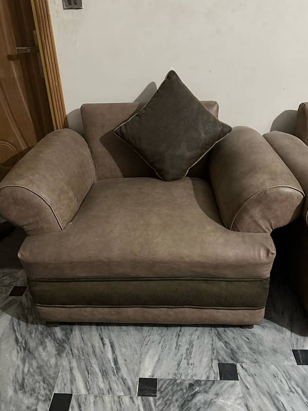 5 seater leather sofa for drawing room 6