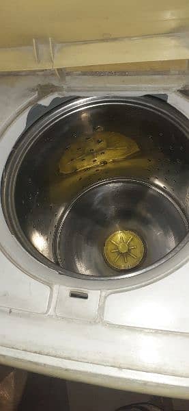 good condition dryer urgent sale 1