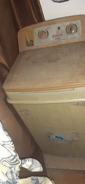 good condition dryer urgent sale 4