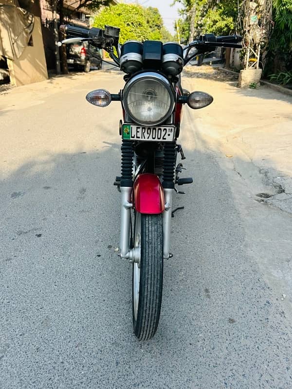 Suzuki Gs150 2