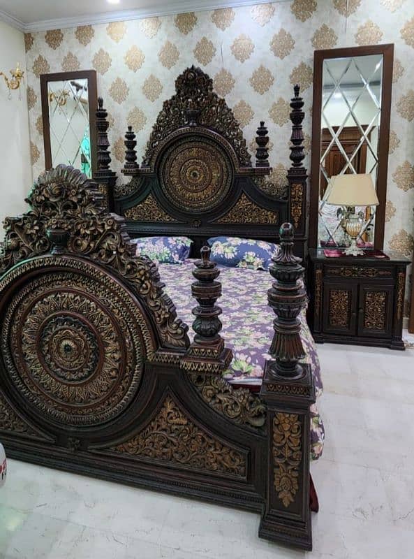 Chinioti Bed set/side tables/bed dressing/bridal bed set/Luxury bed 1