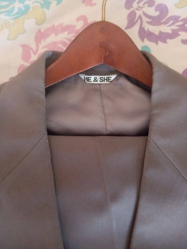 He & She branded pant coat urgent sale 4