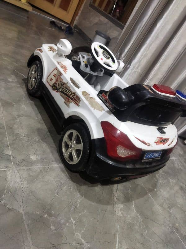 kids electric car new condition 1