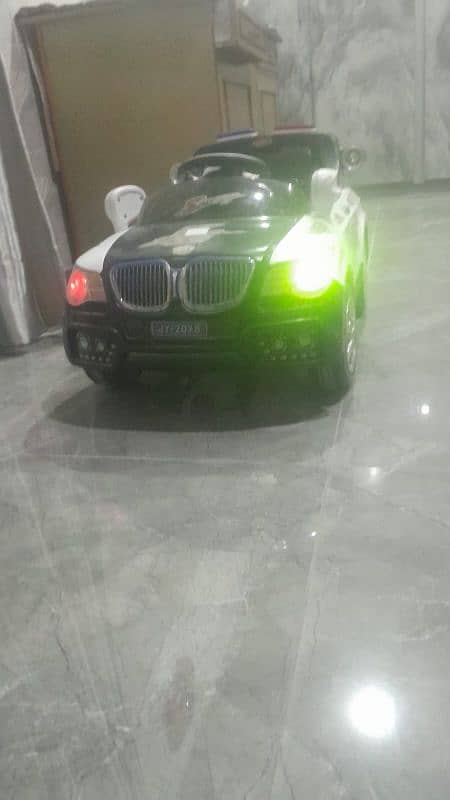 kids electric car new condition 2