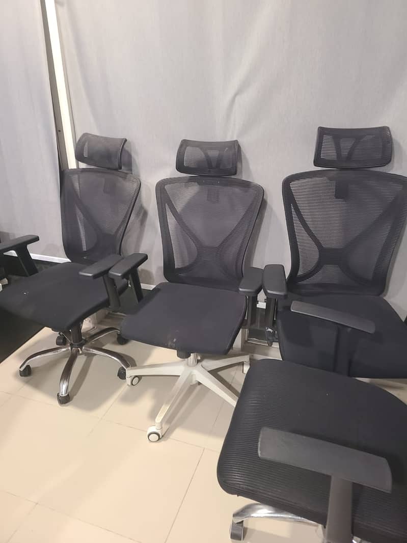 Office chair With Good Condition 3