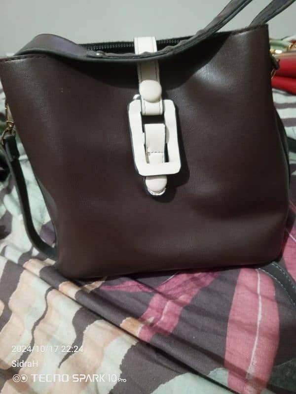 bags in excellent condition in different prices 2