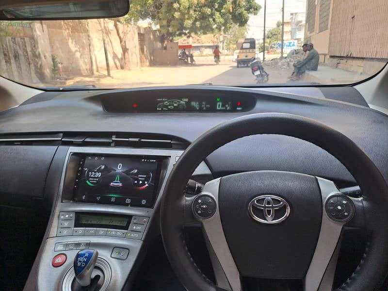 Toyota Prius 2012 reg 2016 ( 03161135975) 8