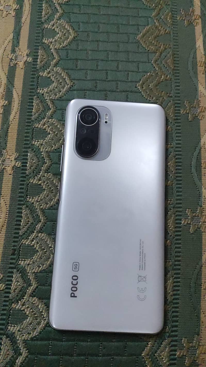 POCO F3 neat & clean 2