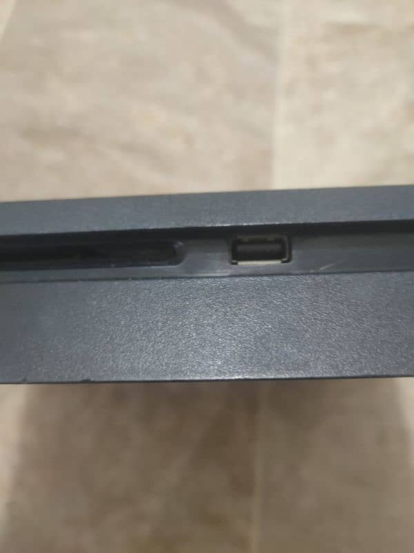 Playstation 4 Slim 500Gb (Sealed) 2