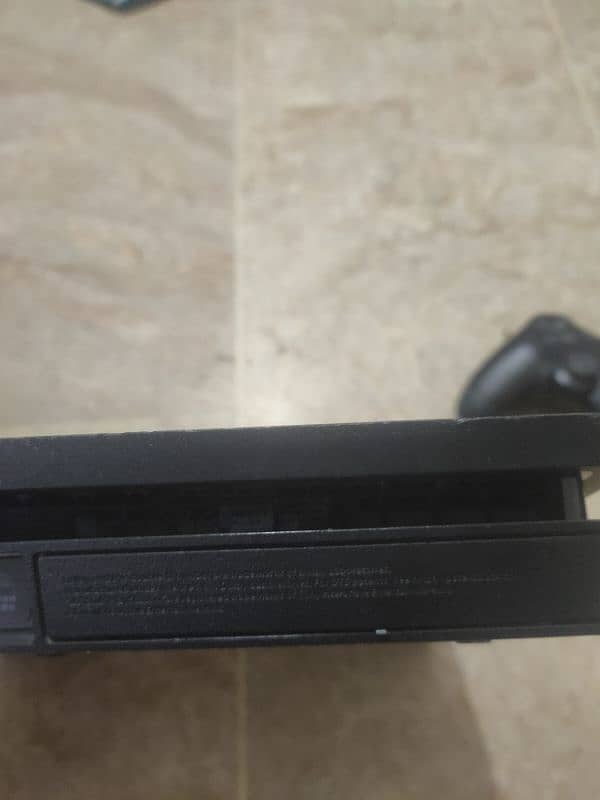 Playstation 4 Slim 500Gb (Sealed) 4