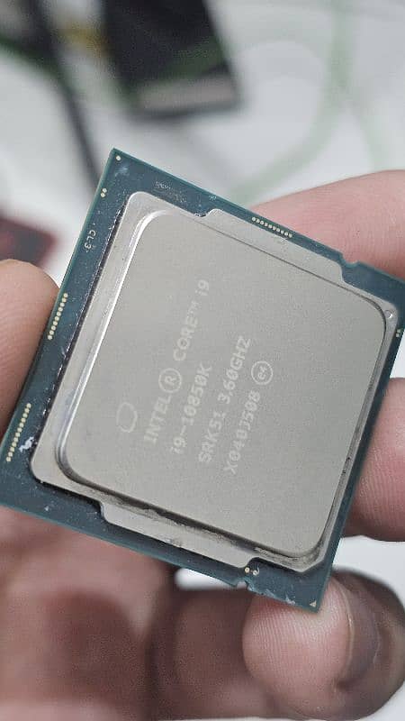 Intel Core i9 10850K Processor 3