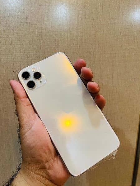 Iphone 11 pro max  64gb PTA approved 7