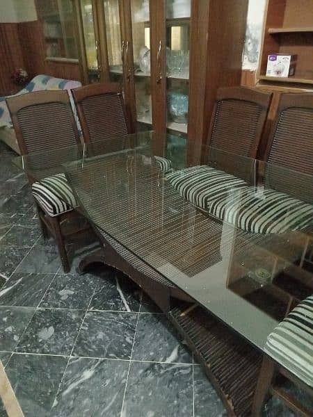 Dining table for sale gujranwala 2