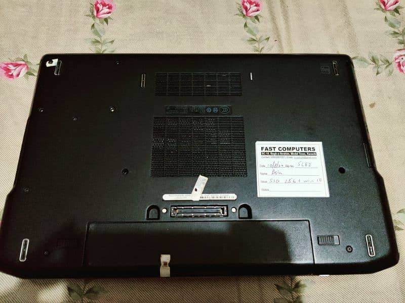 Dell latitude 6520  i7 2nd gen 1