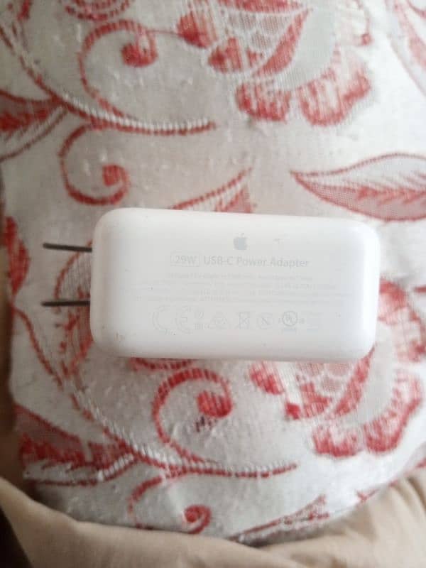 iphone 29 wat fast original charger  03129572280 5