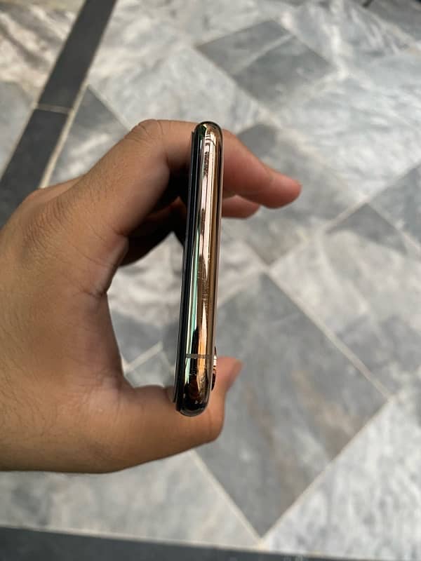 iphone xs max 64gb Dual PTA Approved waterpack 10/10 3