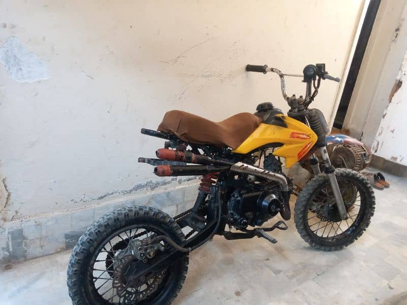 I'm selling my mini trail bike 1