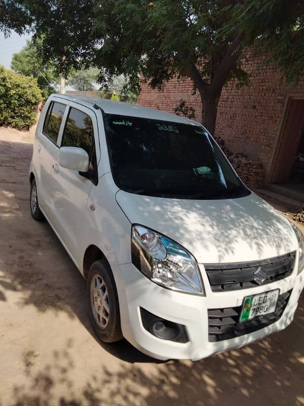 Suzuki Wagon R 2019 1