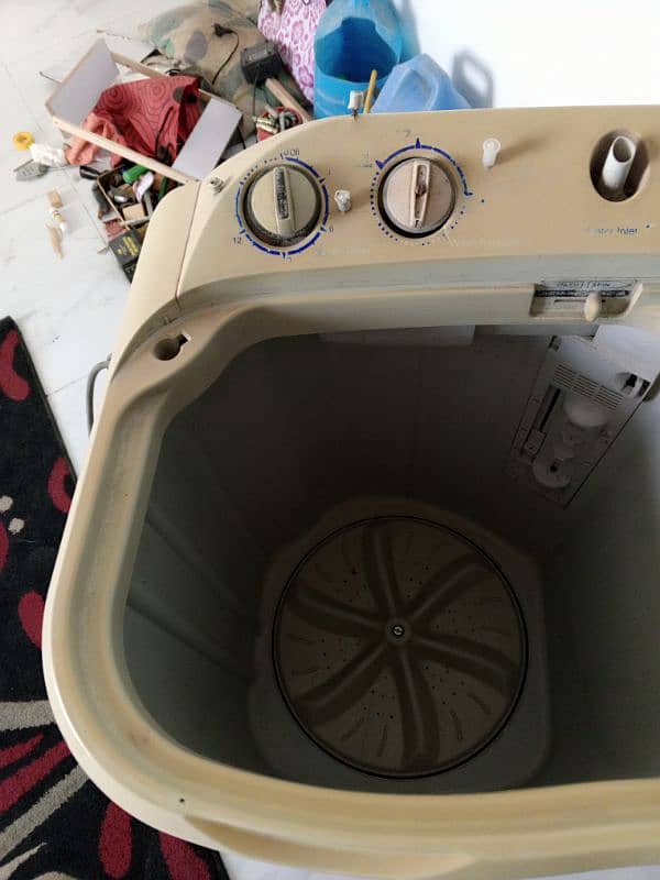 Haier Washing machine spinner and dryer 4