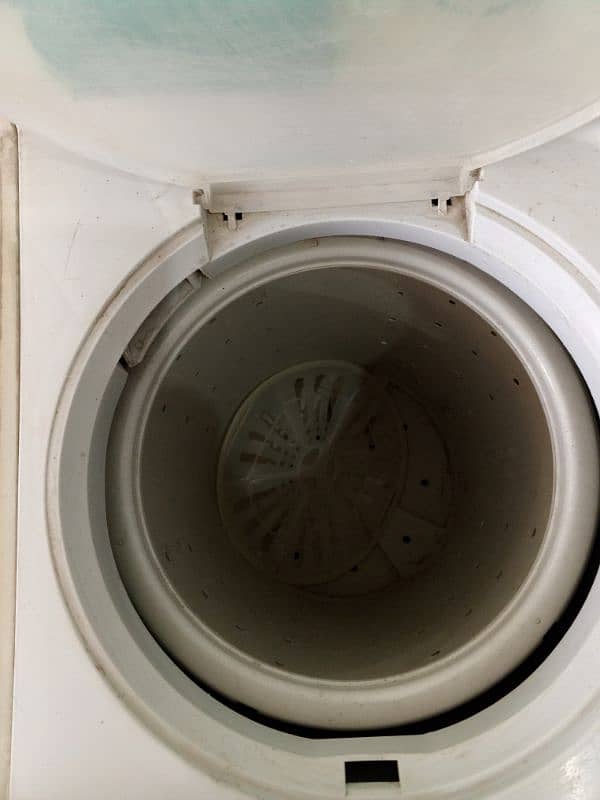 Haier Washing machine spinner and dryer 5