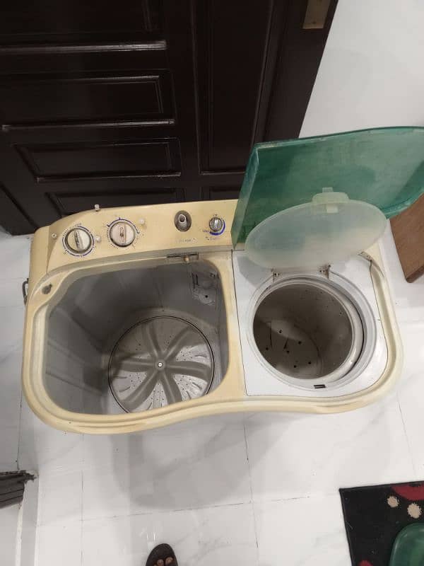 Haier Washing machine spinner and dryer 12