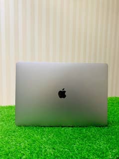 Apple Macbook pro 2019 16INCHES i9 16GB 1TB SSD 0