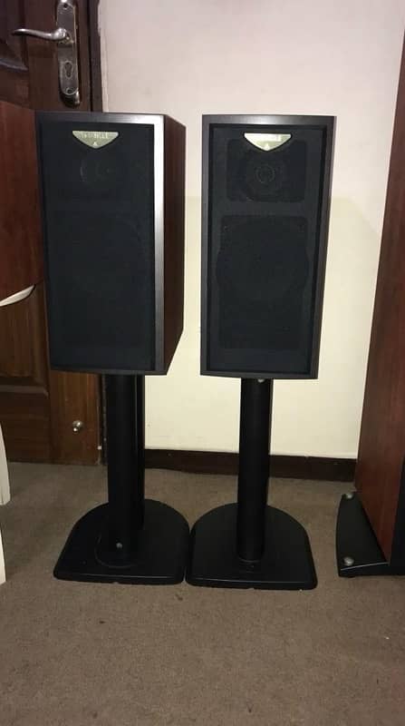 Triangle comete bookshelf speaker ( focal b&w bose marantz yamaha ) 2