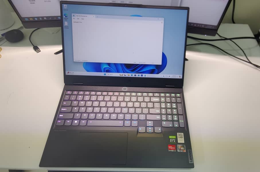 Lenovo Legion Slim 7 Gen 6 (15” AMD) 0