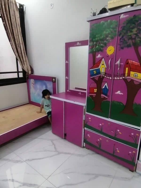 Kids bed and wardrobe with dressing table 1