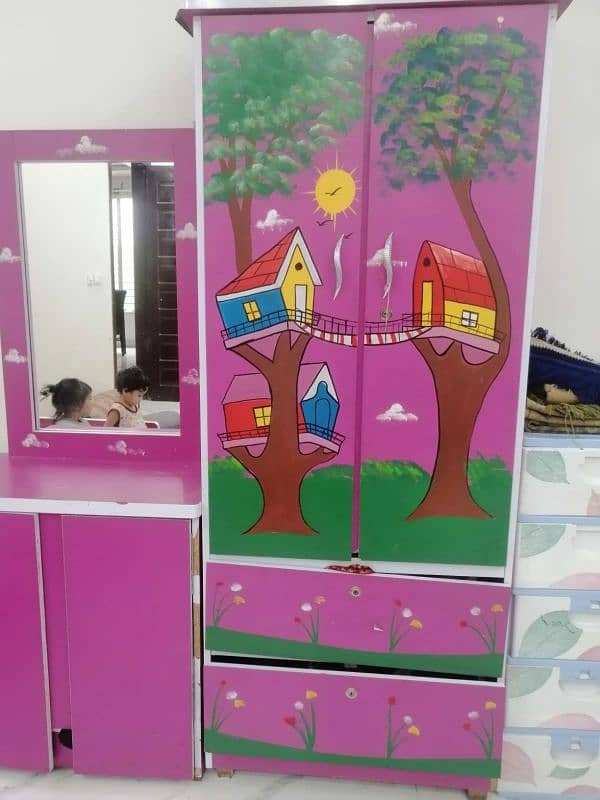 Kids bed and wardrobe with dressing table 2