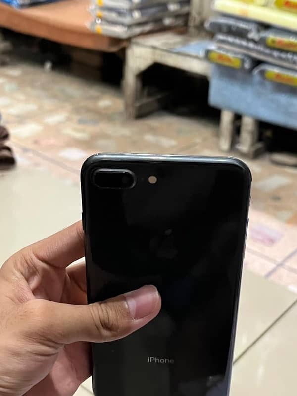 iPhone 8 plus 4