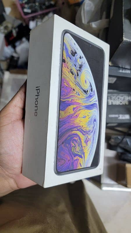 iPhone XS Max 64gb PTA Approved white 81% bat O3OO55O55I9 0