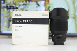 SIGMA 85mm F/1.4 DG ART lens