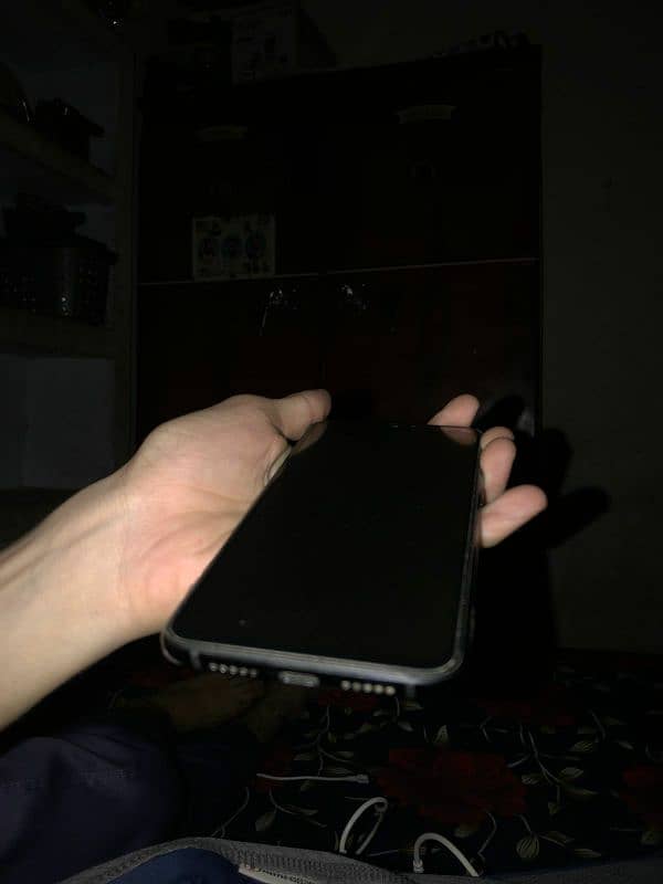 oneplus 6t 8/128 good condition no ruff 4