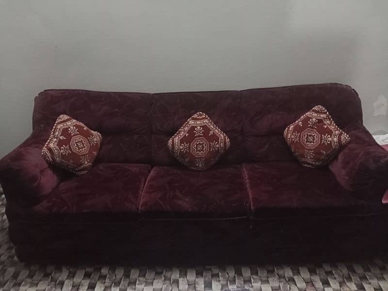 7 seater sofa set in good condition 2