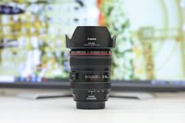 Canon 24/105 F 4 USM lens Condition 10/10++