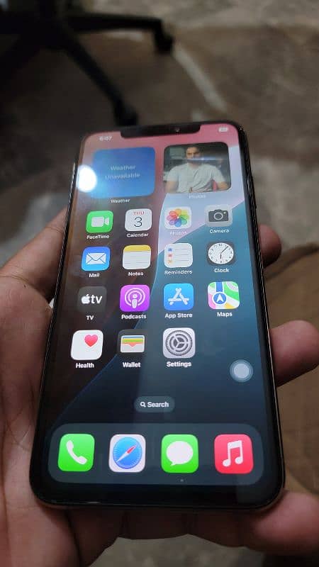 IPhone XS Max 512gb PTA Approved Golden 80% health O3OO55O55I9 7